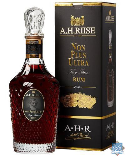 A.H. Riise Non Plus Ultra Rum 42% 0,7l